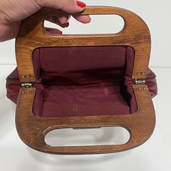 Vintage Etienne Aigner Leather Clutch Handbag with Wooden Handle - Picture 13 of 17